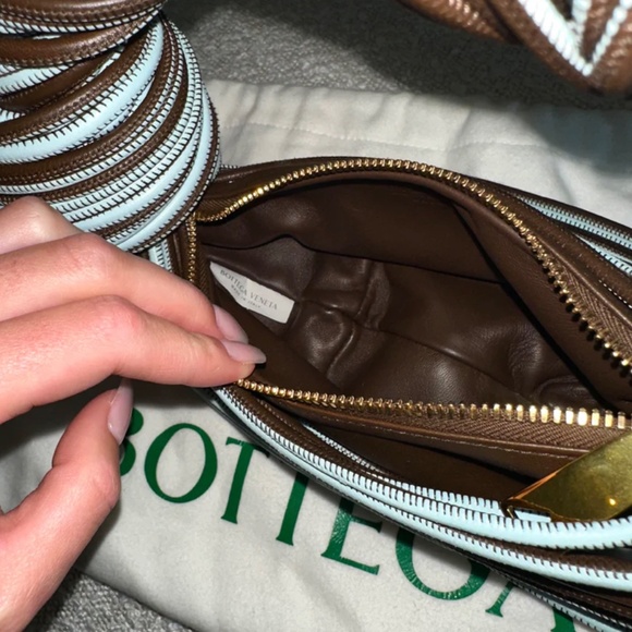 Authentic Bottega Veneta Mini Jodie Bag - Picture 8 of 8